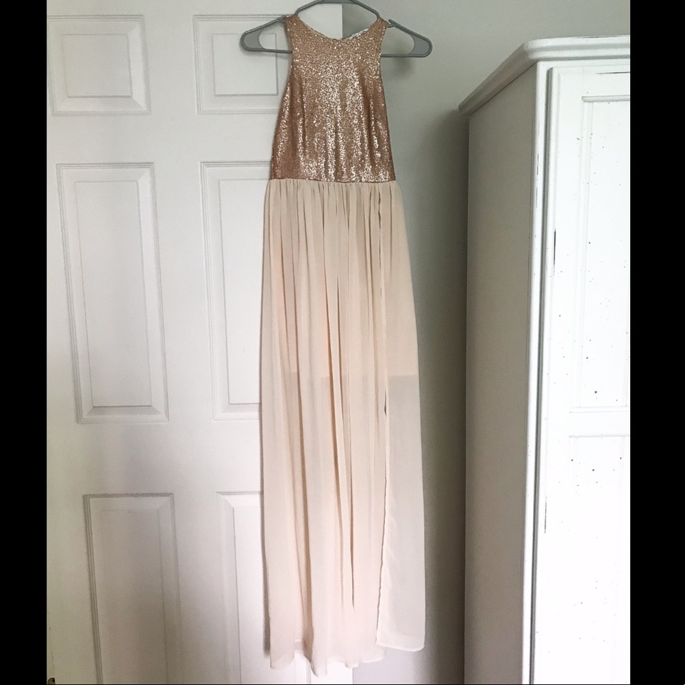 Golden/light pink maxi dress w/ sequins - size S